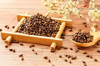 枕着你的鼾声入眠散文_枕着你的爱入眠