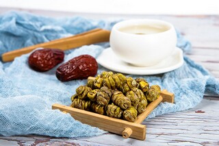 圣诞晚会主持词（圣诞晚会主持词开场白）