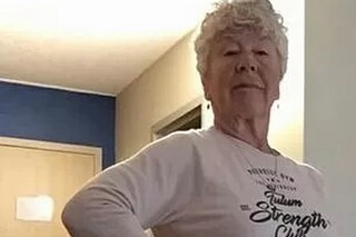 简单的伤感个性句子摘录（简单的伤感文案）